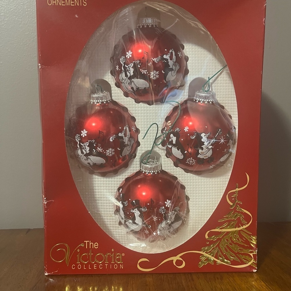 4 Vintage red Glass Christmas Ornament
Balls with Penguins playing instruments